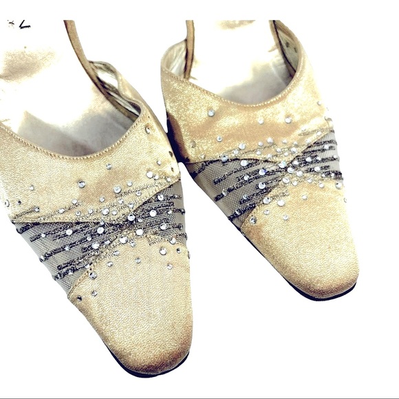 ST JOHN Beige Metallic Crystal Embellished Evening sling back Heels 8.5B - Picture 4 of 15